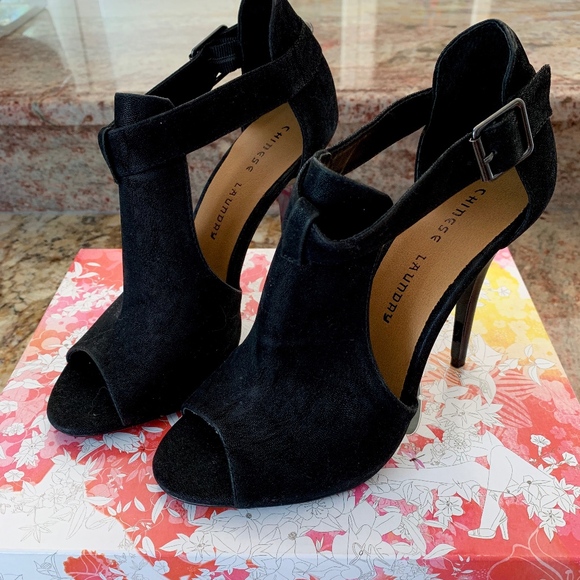 Chinese Laundry Black Jolt Bootie NWT - Picture 3 of 8